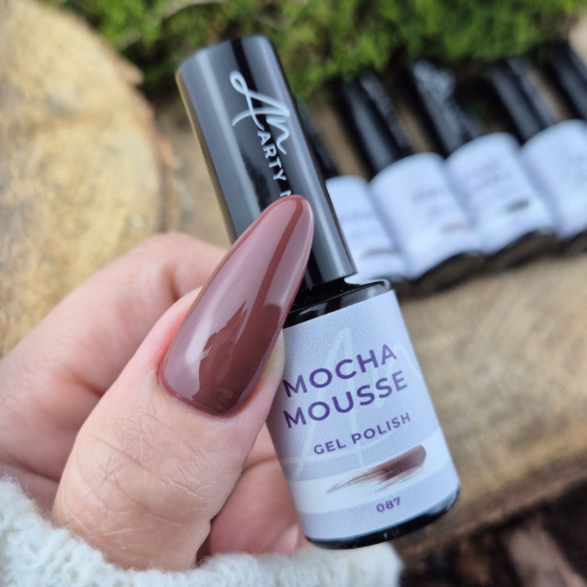 arty_nails_mocha_mousse_trajnilak_thumb arty nails mocha mousse trajnilak thumb